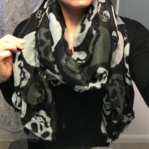 (2 for $10 sale) Black Scarf with Skulls